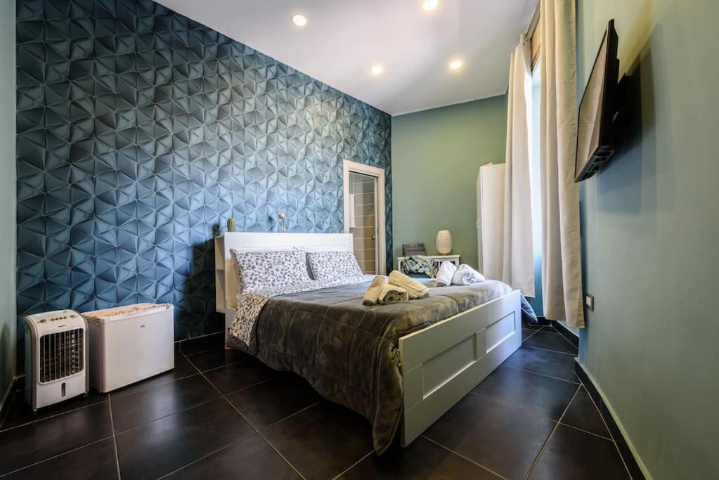 City Life - Per 9 Persone Al Centro Appartamento Napoli